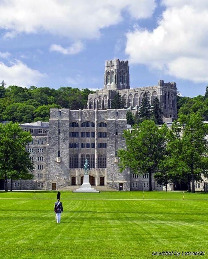 Hotel Express & West Point-fort Montgomery By Ihg