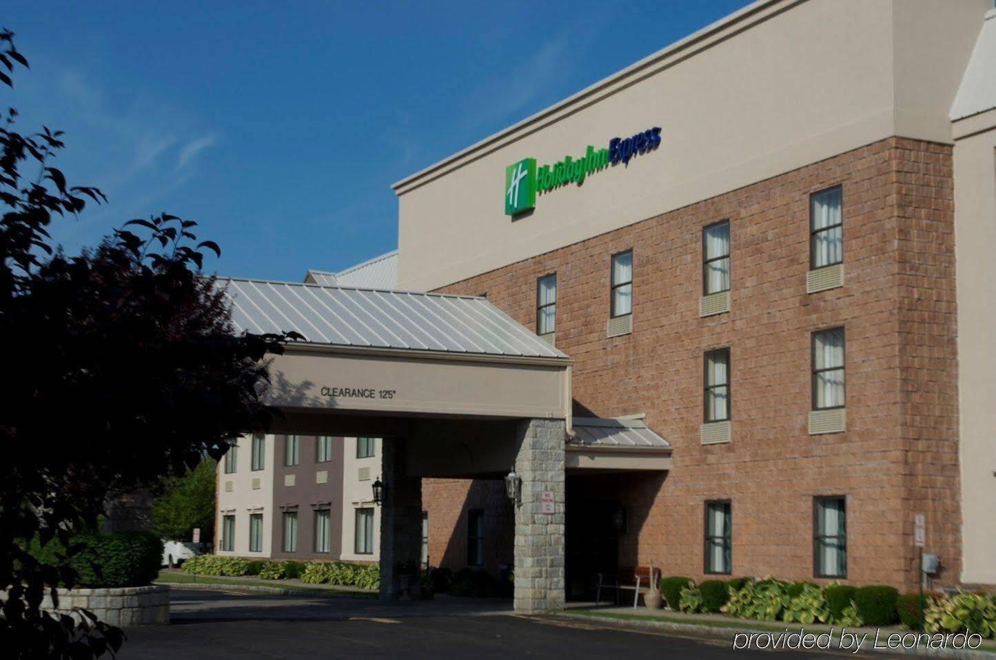 Hotel Express & West Point-fort Montgomery By Ihg 2*