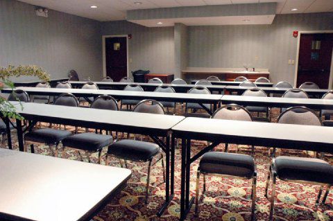 Hotel Express & West Point-fort Montgomery By Ihg 2*